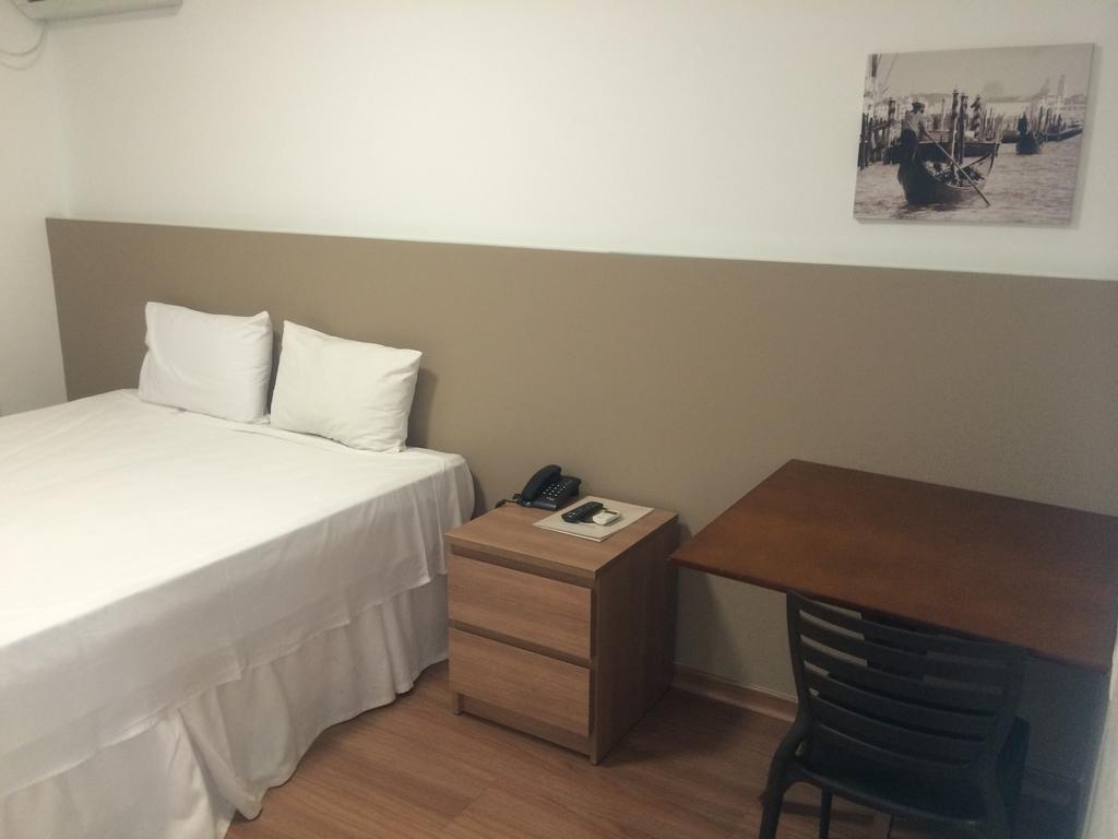 Lord Hotel Aeroporto Confins Vespasiano Kültér fotó